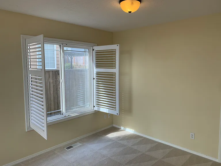 2895 Vintage Ave SE — Photo 38