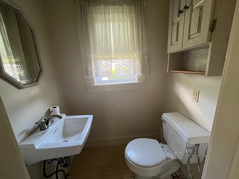 402 South St — Photo 4