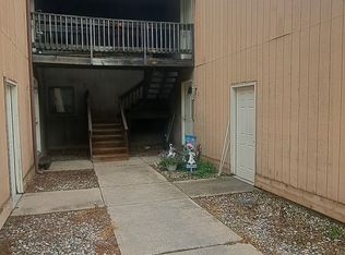 905 Tyler St APT 8, Walkerton, IN 46574