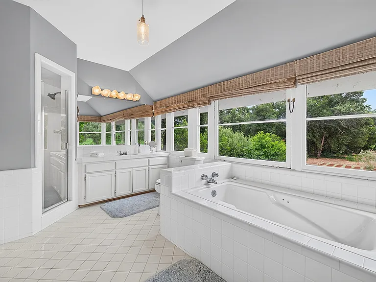 4560 Saint Helena Hwy — Photo 31