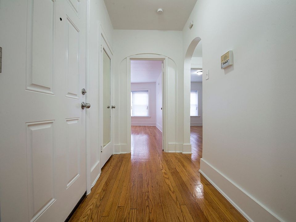 1st image of 7701 S Yates Blvd APT 1N