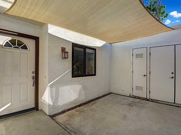 3rd image of 772 N Seville Cir