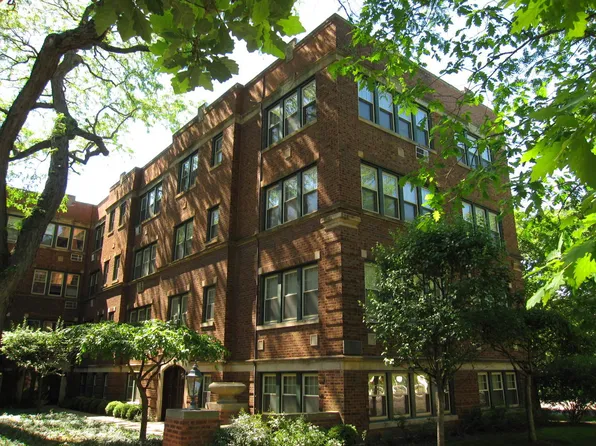 112 Lincoln Ave APT 3C, Riverside, IL 60546