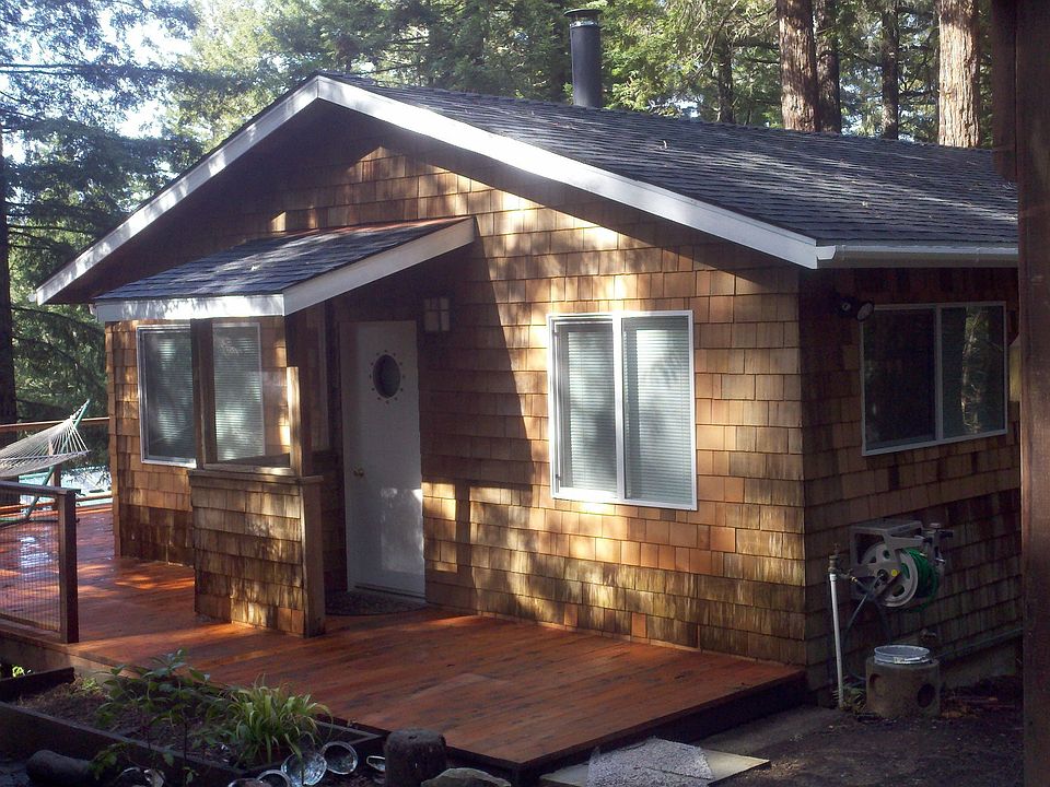1st image of 46220 Sunset Dr