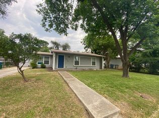 209 Redrock Dr, San Antonio, TX 78213