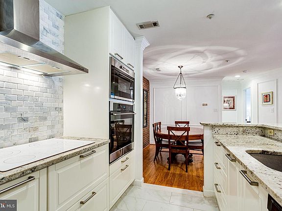 5th image of 3315 Sir Thomas Dr APT 24
