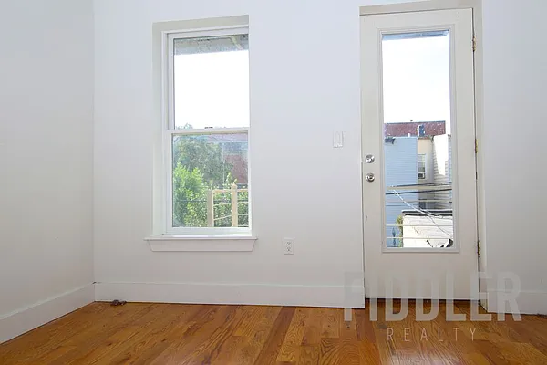 Rented by Fiddler Realty | media 8