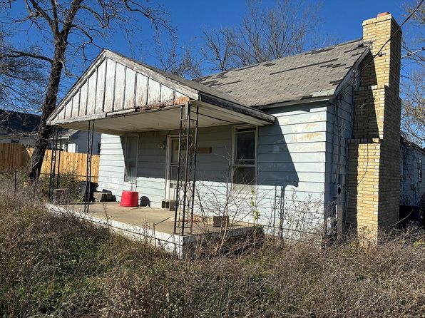 209 E Cedar St