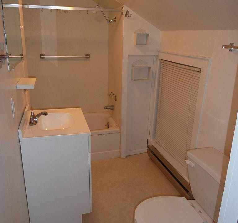 2nd image of 15 Jackson St Floor 2