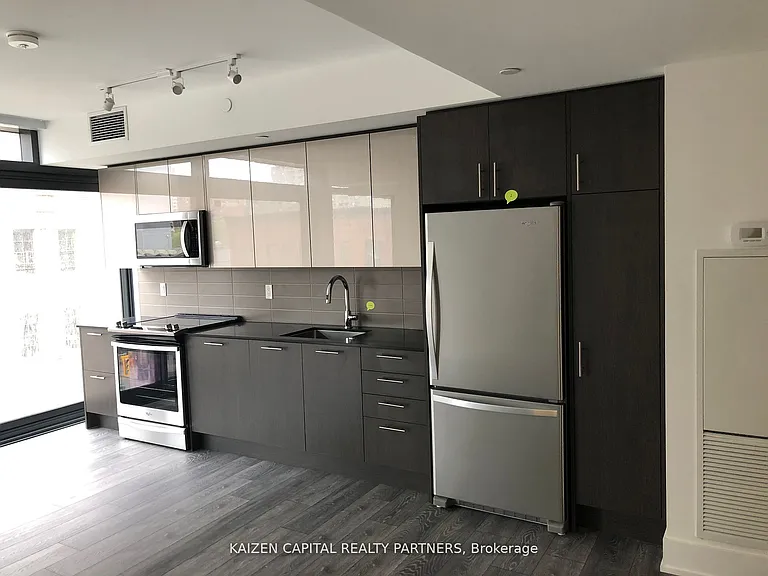 403 Church St #308 — Photo 3