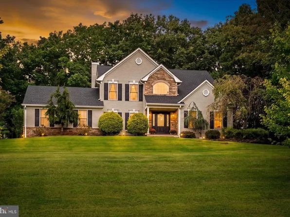124 Bobbis Ter, New Egypt, NJ 08533