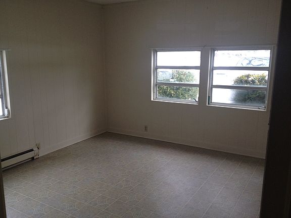 2nd image of 1307 Belmont Ave