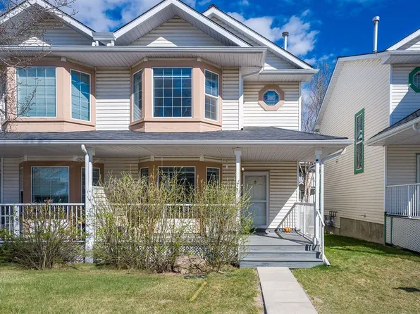 71 W Martin Crossing Ct NE, Calgary, AB T3J 3P3