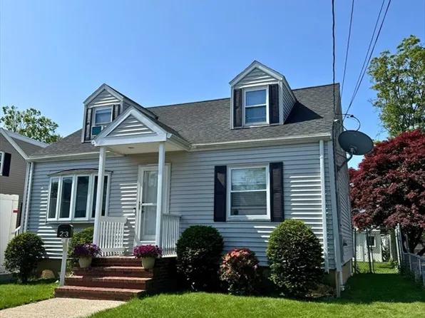 23 Sewall St, Revere, MA 02151