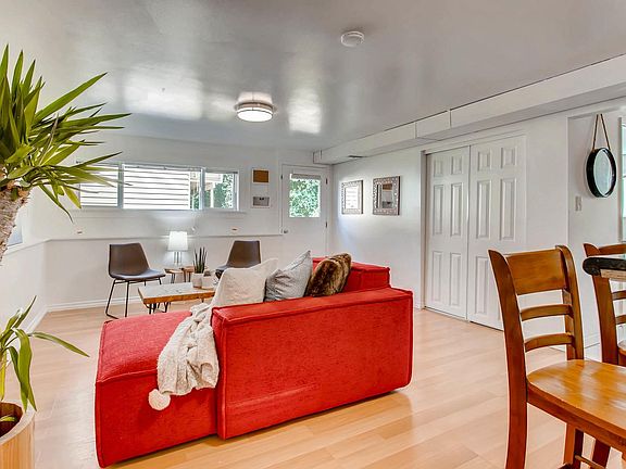 4th image of 12115 SE 44th Pl