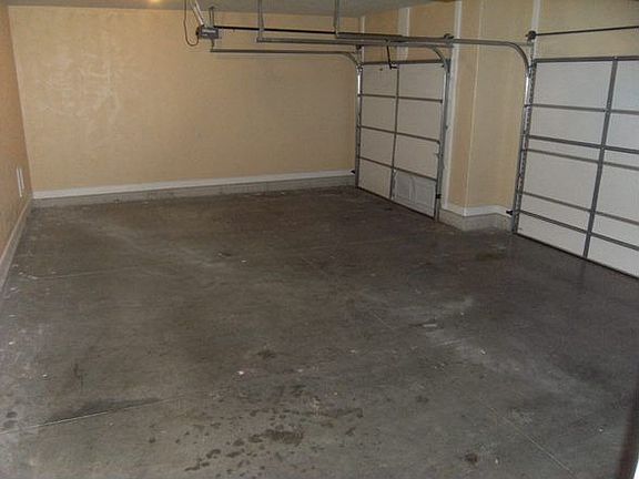 3 Car Garage!