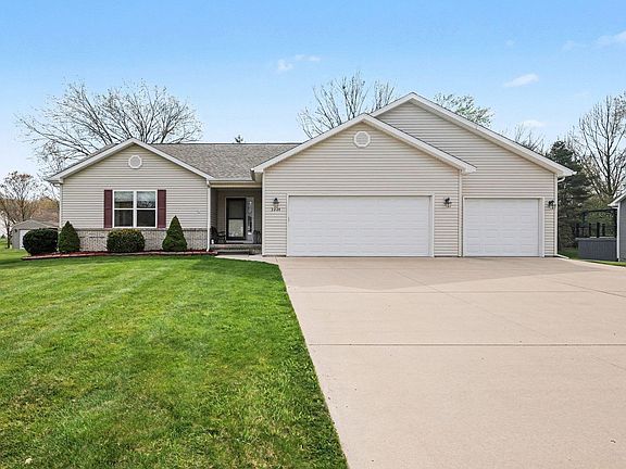 3rd image of 3224 Centennial Oak Ct