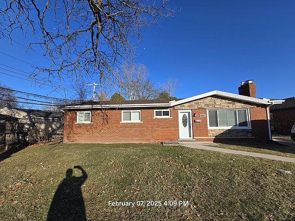 4th image of 6452 Rockdale Ct
