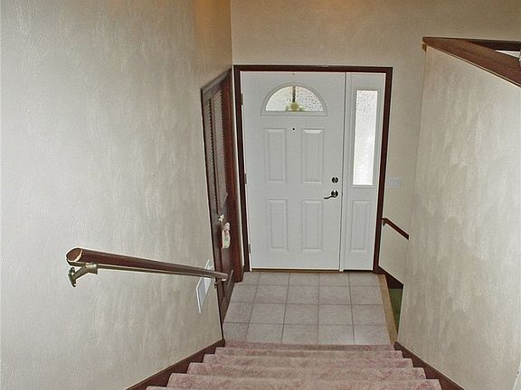 2nd image of 191 Kanawha Dr