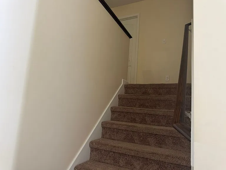 403 Derrick Dr — Photo 13