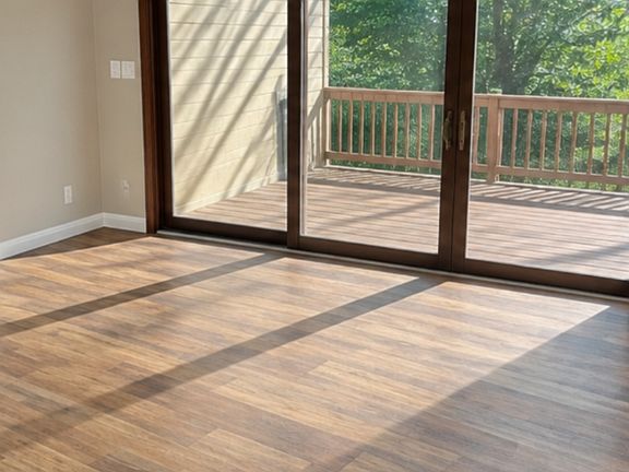 3rd image of 764 Carriage Cir