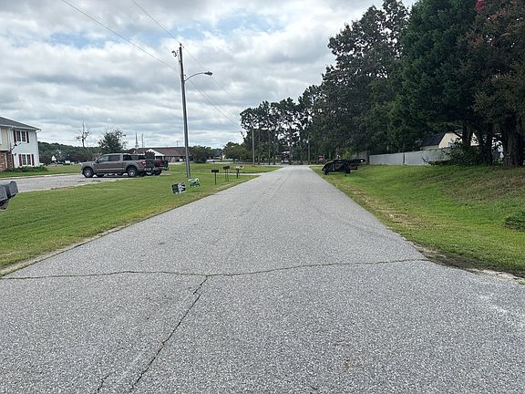 4th image of 1700 Wilson Rd