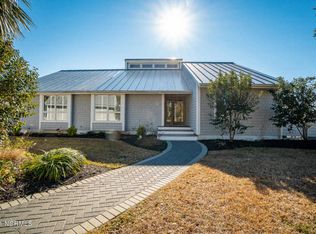 5227 Webb Ct, Morehead City, NC 28557
