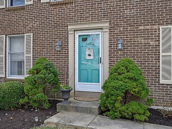 4th image of 5402 Cherrybend Dr