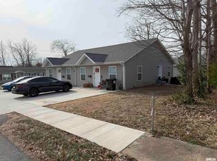 408 S Van Buren St, Marion, IL 62959