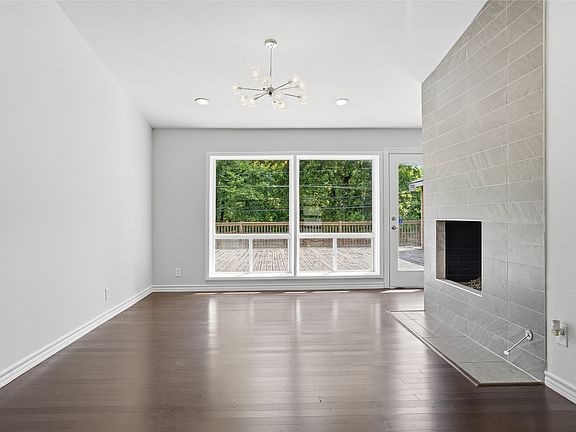 3rd image of 7248 Walling Ln