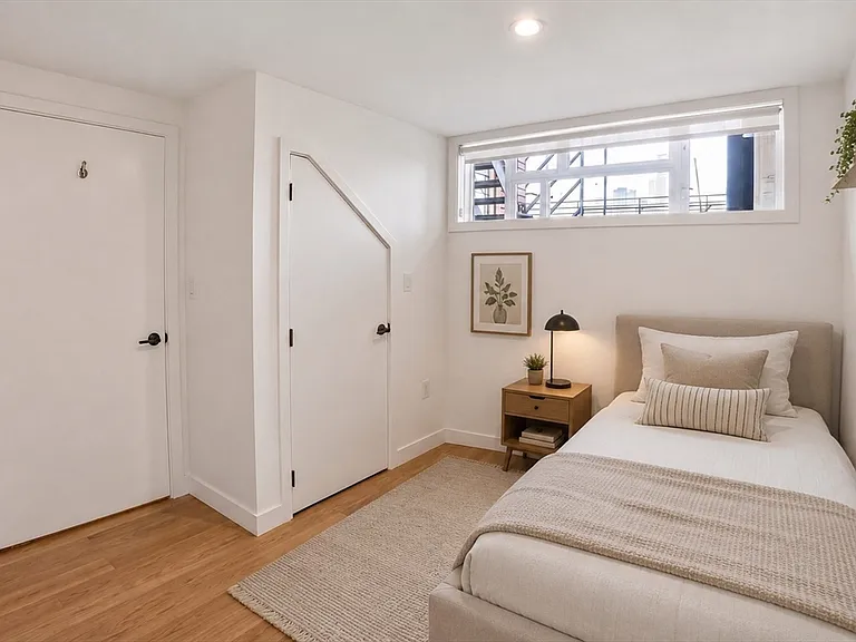 288 Marginal St #4 — Photo 15