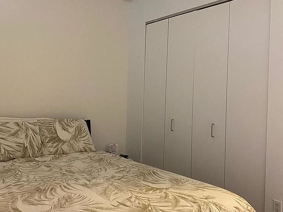4th image of 9 W 31st St APT 21C