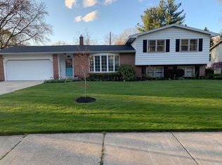 85 W 40th St, Holland, MI 49423