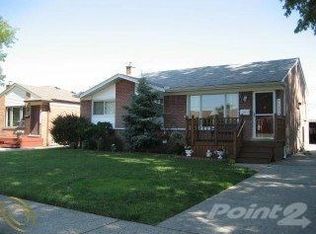 32460 Grandview Ave, Westland, MI 48186