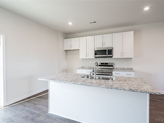 3rd image of 4018 Park Trl #C-5