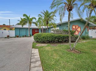 113 12th St, Belleair Beach, FL 33786