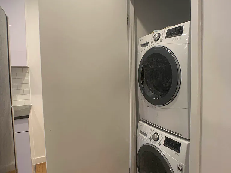 3971 Gouverneur Ave #3F — Photo 11