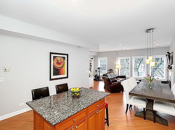 3rd image of 1547 N North Park Ave APT 2