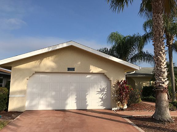 3rd image of 9712 Foxglove Cir