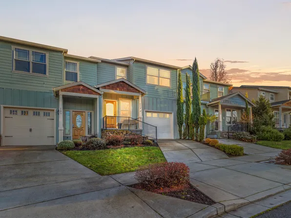 113 Eagle Trace Dr, Medford, OR 97504