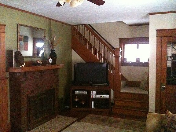3rd image of 2616 Plum St