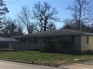 2622 W Nichols St, Springfield, MO 65802