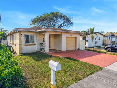 705 NW 4th St, Hallandale Beach, FL, 33009