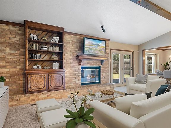 2nd image of 2609 Countrywood Ln