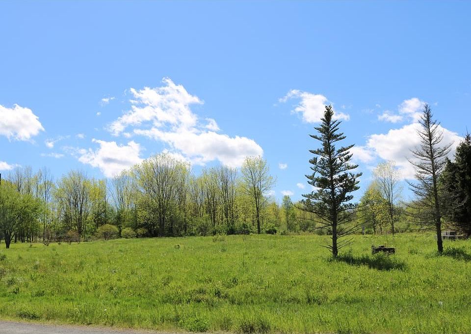 2nd image of 494 Wood Rd