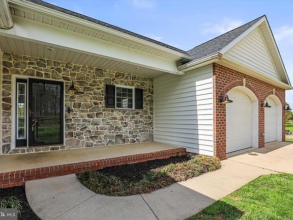 5th image of 6495 Pamadeva Rd
