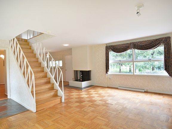 Open Floor Plan - Fireplace