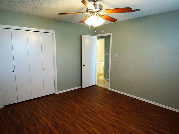 3rd image of 10705 Gungrove Dr