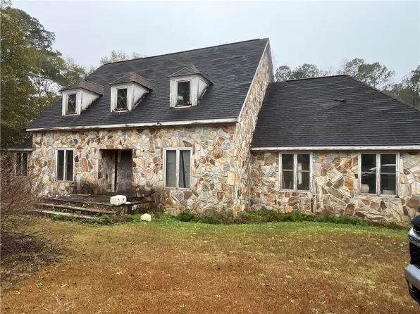 5498 Rivoli Dr, Macon, GA 31210