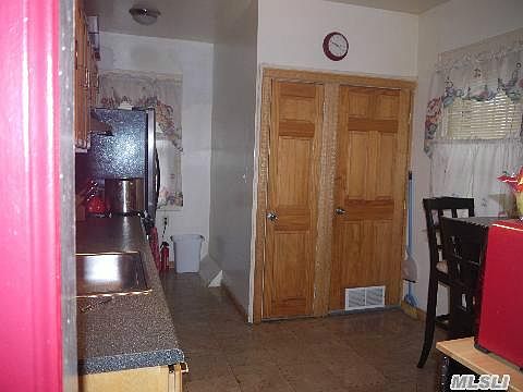 2nd image of 170-36 118th Rd